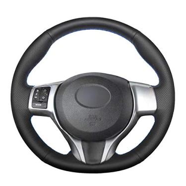 Imagem de MVMTVT Capa de volante de carro para Toyota Yaris 2012 2013 2014 2015 2016 2017 2018, capa de volante preta costurada à mão - fio branco