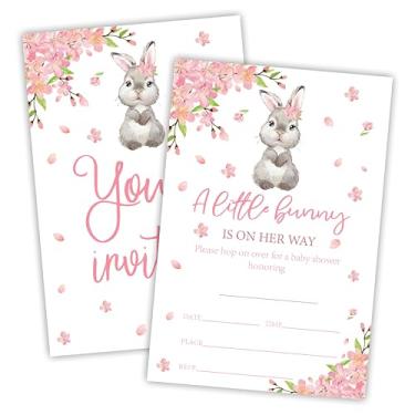 Imagem de Nuckxy 25 Convites de chá de bebê de Páscoa - A Little Bunny Is On Her Way - Coelho floral rosa Sakura Primavera - Suprimentos de chá de bebê para meninos e meninas - Revelação de gênero, lembrancinha