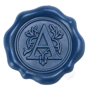 Imagem de Adesivos de lacre adesivo de cera azul marinho com inicial do alfabeto - Pacote com 50 - Selos de cera com letras para cartão de ação de graças/embrulho de presente/convite de festa de noivado de