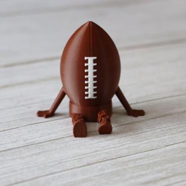 Imagem de PIAOLGYI Football Desk Decor Home Office Ornament for Display Desks, Shelves, or Tables Football Ball Buddy