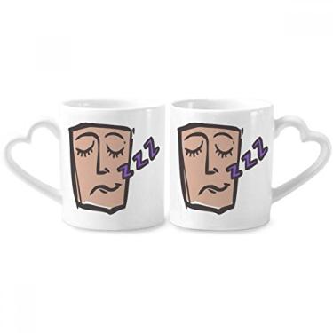 Imagem de Conjunto de canecas de porcelana de casal feliz desenho de rosto abstrato sono, coração de cerâmica