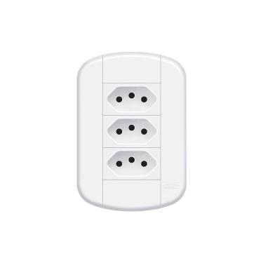 Imagem de Tomada Tripla Fame Blanc+ 2p+t 10a Com Placa 4x2 Branca