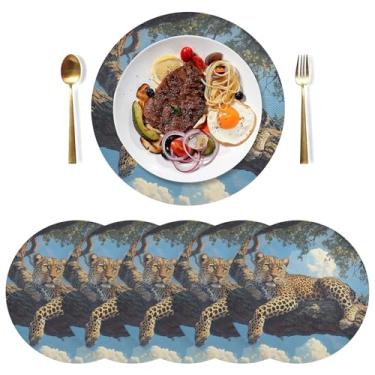 Imagem de Jogo americano de mesa de jantar com ramo de árvore de leopardo, conjunto de 6 jogos americanos circulares de PVC de 38 cm para mesa redonda à prova de calor para festa de Natal