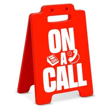 Imagem de Acessórios engraçados para decoração de escritório, placas de mesa engraçadas, estou no telefone em uma placa de mesa de chamada, sinal de cautela, decoração de cubículos, presentes para colegas de