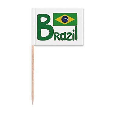 Imagem de Bandeira nacional do Brasil com padrão verde e palito de dente marcador para decoração de festa