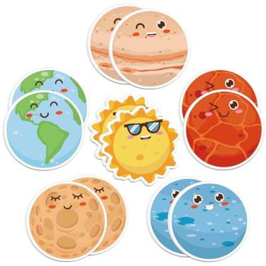 Imagem de 600 peças de notas adesivas do espaço sideral, blocos de notas bonitos do espaço sideral sistema solar em forma de planeta autoadesivos para professores, escritório, sala de aula, material escolar