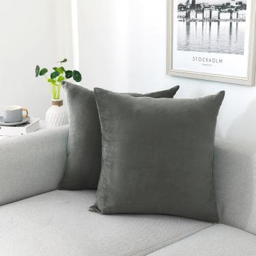 Imagem de Capas de almofada decorativas NiNi ALL Velvet Dark Grey 65x65 cm, pacote com 2