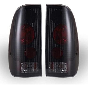 Imagem de ROXX Conjunto de luz traseira compatível com Ford F-150/F-250/F-350 1999 2000 2001 2002 2003 Ford F-150/F-250/ F-350 lado do motorista e do passageiro L: F85Z13405CA R: F85Z13404CA L: FO2800117 FOR: 28011117 lentes fumadas