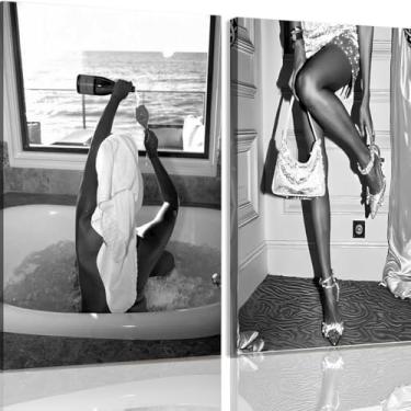 Imagem de Moda vintage feminista decoração de parede arte de parede em tela preta e branca pôsteres estéticos fumando senhora sentada em um banheiro pôster de dedo médio decoração de quarto de menina