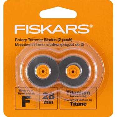 Imagem de Fiskars Lâminas de corte rotativo de titânio de substituição de 28 mm (pacote com 2) - Estilo F - Compatível com cortadores de papel rotativos Fiskars de 28 mm