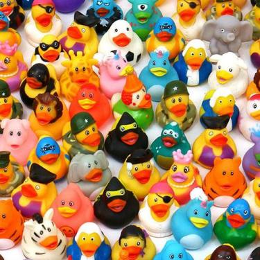 Imagem de Pacote de 50 Rubber Duck XY-WQ para sortimento de brinquedos de banho 