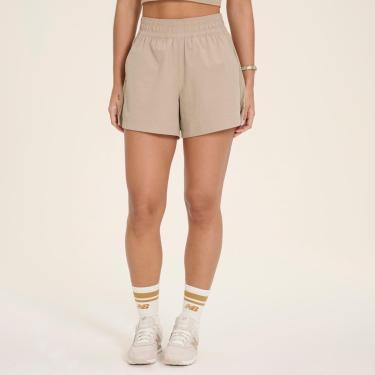 Imagem de Shorts New Balance Trend Small Logo Feminino-Feminino