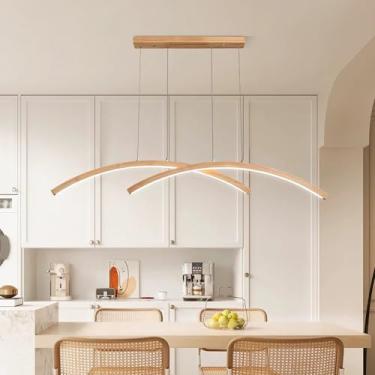 Imagem de Luminária pendente de madeira com LED dimerizável e controle remoto para sala de estar, mesa de jantar e escritório. Design arqueado com altura ajustável (120 cm).