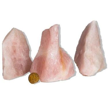 Imagem de 03 Cristal Rosa Pedra Pé Serrado 300 a 400g 8 a 13cm Tipo B - Cristais