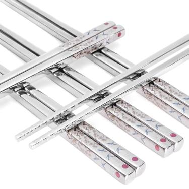 Imagem de CATHYLIFE Pauzinhos De Metal Reutilizáveis, Japoneses E Chineses Aço Inoxidável 9,8" Com Suporte, Lindos Cozinha Gravados A Laser, Laváveis Na Máquina Lavar Louça, Antiderrapantes, Anti-Queimaduras,