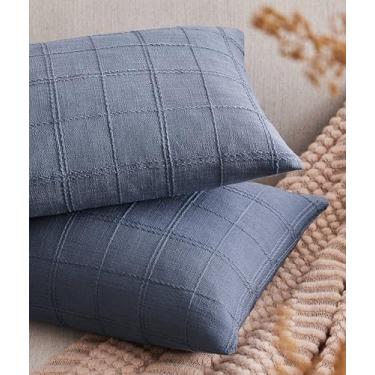 Imagem de ZeeMart Conjunto de 2 capas de almofada lombar xadrez de linho, 30,5 x 50,8 cm em toda a grade azul, fazenda decorativa dupla face quadriculada bordada, capas de almofada de linho de algodão azul