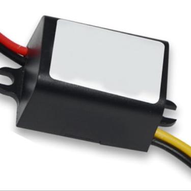 Imagem de Ymiko Conversor de Tensão Redutor de 12V para 9V para Carro, Adaptador de Energia de Corrente Constante 2A Com Alta Eficiência e Saída Estável