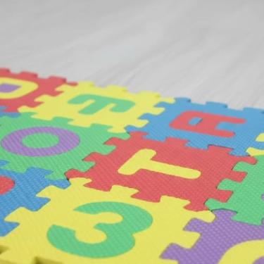 Imagem de Tapete de EVA com Números e Letras, Colorido, 6cm x 6cm, Encaixável, Atóxico e Lavável para Crianças