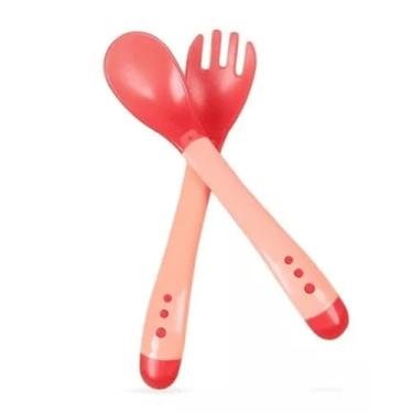 Imagem de Kit de Talher Termossensível para Bebê, Colher e Garfo em Silicone, Rosa e Azul, 13cm, Muda de Cor com Temperatura Acima de 40°C, para Introdução Alimentar