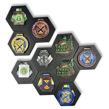 Imagem de Porta Medalhas Hexagonal para suas conquistas Suporte de medalhas para corrida mountain bike futebol premiação esportes