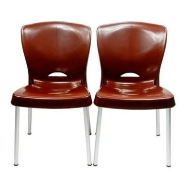 Imagem de 2 Cadeiras De Plástico Com Pés De Alumínio Forte 140 Kg