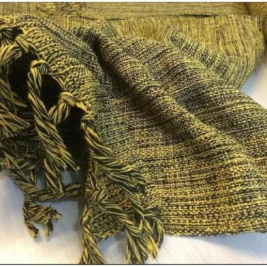 Imagem de Manta Para Sofá Gigante 100% Algodão Artesanal | Cobertura Decorativa para Sofá ou Cama, Franja Feita à Mão, Charme e Conforto(Ouro velho)