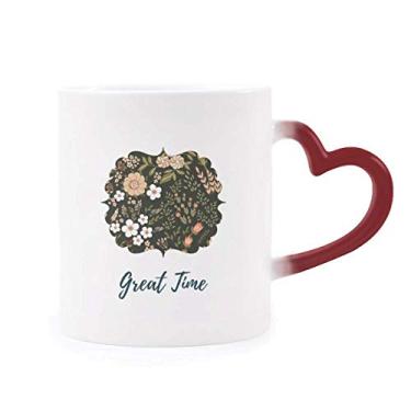 Imagem de Caneca branca de flor selvagem com tinta sensível ao calor, copo de grés que muda de cor vermelha