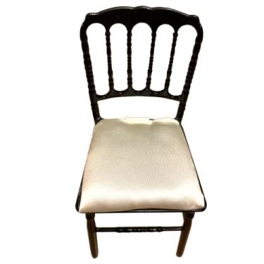 Imagem de Barbie Cadeira De Presente Colecionável Para Adultos Do Fã-Clube Da 2016