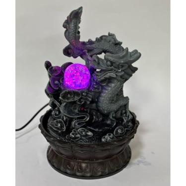 Imagem de Fonte de Água Decorativa com Dragão, Símbolo de Proteção