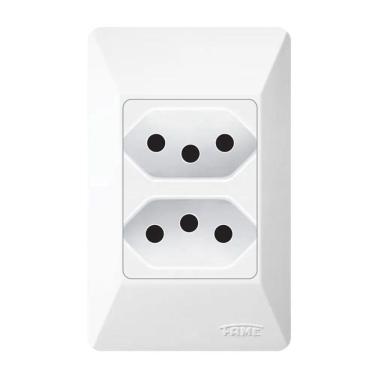 Imagem de 2 Tomadas 2p+t 10a Distanciadas Sistema Externo Fame 1047 Branco 220V