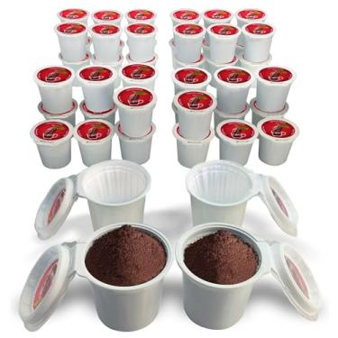 Imagem de iFillCup Pods-48 cápsulas de café recarregáveis vermelhas para uso em cafeteiras Keurig. Funciona em cafeteiras de agulha única e de cinco agulhas. Zero sedimentos para uma bebida saborosa.