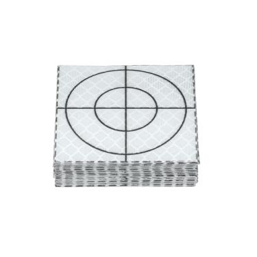 Imagem de PATIKIL Folhas refletoras de pesquisa 50 x 50 mm, 30 peças de folhas de alvo refletivas autoadesivas fita de marcação de alvo para total de estações Check Shots Monitoramento de miras traseiras