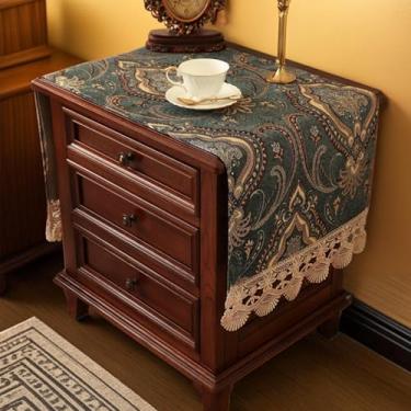Imagem de Toalha de mesa de cabeceira floral para quarto, capa de mesa lateral rústica de fazenda com tecido de macramê chenille, capa de mesa de canto lavável para decoração de cômoda de sala de estar, verde