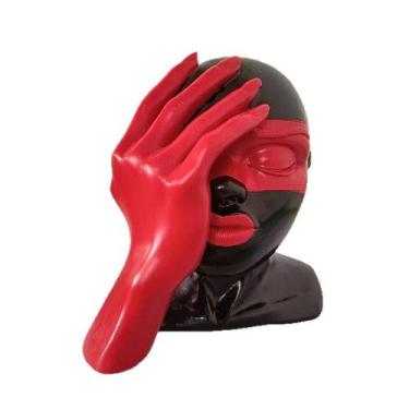 Imagem de Escultura: resina abstrata, mulher africana, mão vermelha moderna, 21 