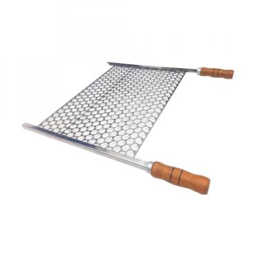 Imagem de Grelha Moeda Inox 50x48 Para Churrasco Cabo Madeira E Ponteira