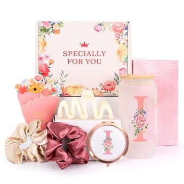 Imagem de GooBird Presentes Letter I para meninas – Linda caixa de presente rosa com copo, espelho e acessórios de cabelo, ideias de presente de aniversário para adolescentes e adolescentes