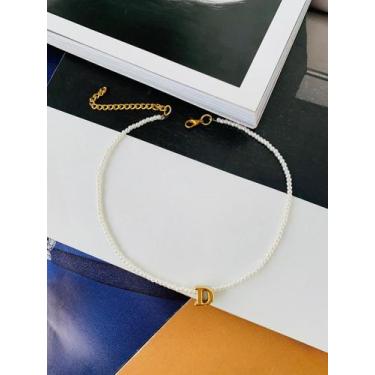 Imagem de Colar de mini Pérolas com Inicial Ouro e Prata Semi Joia - Dondocas.Bi