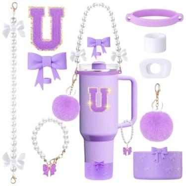 Imagem de MOTEERLLU Conjunto de acessórios de copo Stanley roxo de 9 peças para copo de 850 g 1,729 g com alça, incluindo enfeite de palha de arco e bota, alça de alça de pérola e pingente de alça, adesivo de