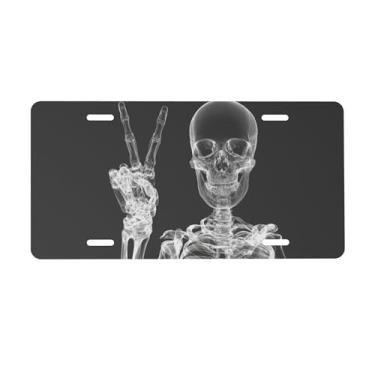 Imagem de Caveira abstrata em placa de licença preta para frente do carro placas de carro metal de alumínio adequado para caminhão placa de porta de carro bar café acessórios automotivos para homens mulheres 15