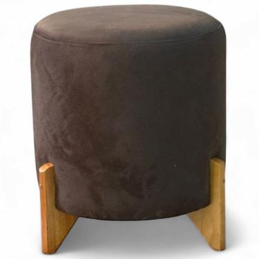 Imagem de Puff banqueta Conflex Coral redondo em tecido veludo pés de madeira maciça Chocolate