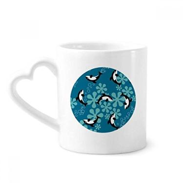 Imagem de Caneca de desenho animado golfinhos baleias ondas azuis caneca café cerâmica copo de coração de vidro