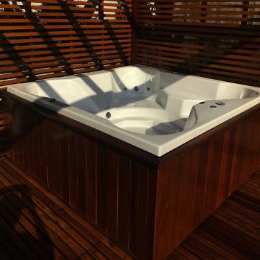 Imagem de Spa Flower Spacril Com Hidro - Top Line Branco