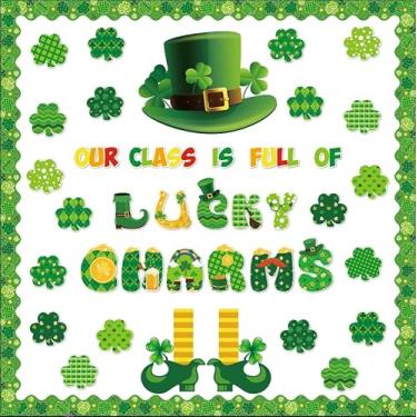 Imagem de Conjunto de 100 peças de decoração de quadro de avisos do dia de São Patrício, recortes de bordas de trevo da sorte para festa, escola, sala de aula, quadro de avisos de boas-vindas, artesanato