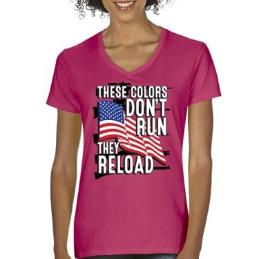 Imagem de Camiseta feminina gola V These Colors Don't Run They Reload 2nd Amendment 2A Don't Tread on Me Second Right Camiseta com bandeira americana, Rosa choque, XXG