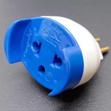 Imagem de Adaptador de Tomada Universal 10A 250V Tripolar 2P+T- Azul