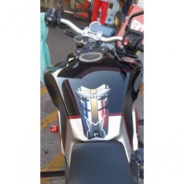 Imagem de Protetor De Tanque Adesivo Moto Cb Twister Cg Honda Asa Preto