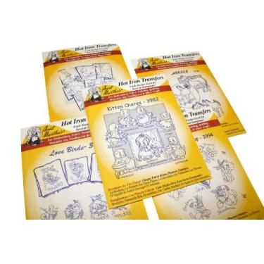 Imagem de Aunt Martha's Padrões de transferência de ferro para costura, bordado ou pintura em tecido, padrões de animais vintage bonitos para toalhas de chá ou acolchoado, conjunto de 5