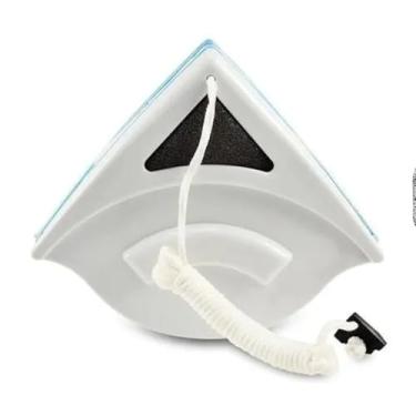 Imagem de Limpador Magnético Dupla Face para Vidros, 13x13x8 cm, com 2 Refis Triangulares, Borracha e Esponja, para Janelas e Aquários até 6mm