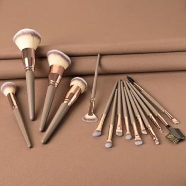Imagem de Conjunto de pincéis de maquiagem fofos de 15 peças – Kit de pincéis de mistura de rosto e olhos com estojo de viagem – Ideal para maquiagem diária e profissional