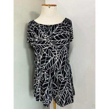 Imagem de Macaquinho Macacão Ciganinha Ombro a Ombro Estampados Liganete Modelo 